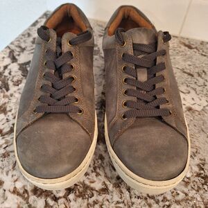 ‎Born Gray Leather sneakers size 8.5